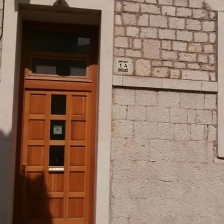 Apartment Klaudija S Charming & - One Bedroom *