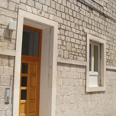 Klaudija S Charming & - One Bedroom *