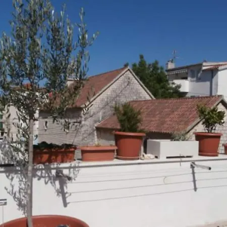 Klaudija S Charming & - One Bedroom Apartment *